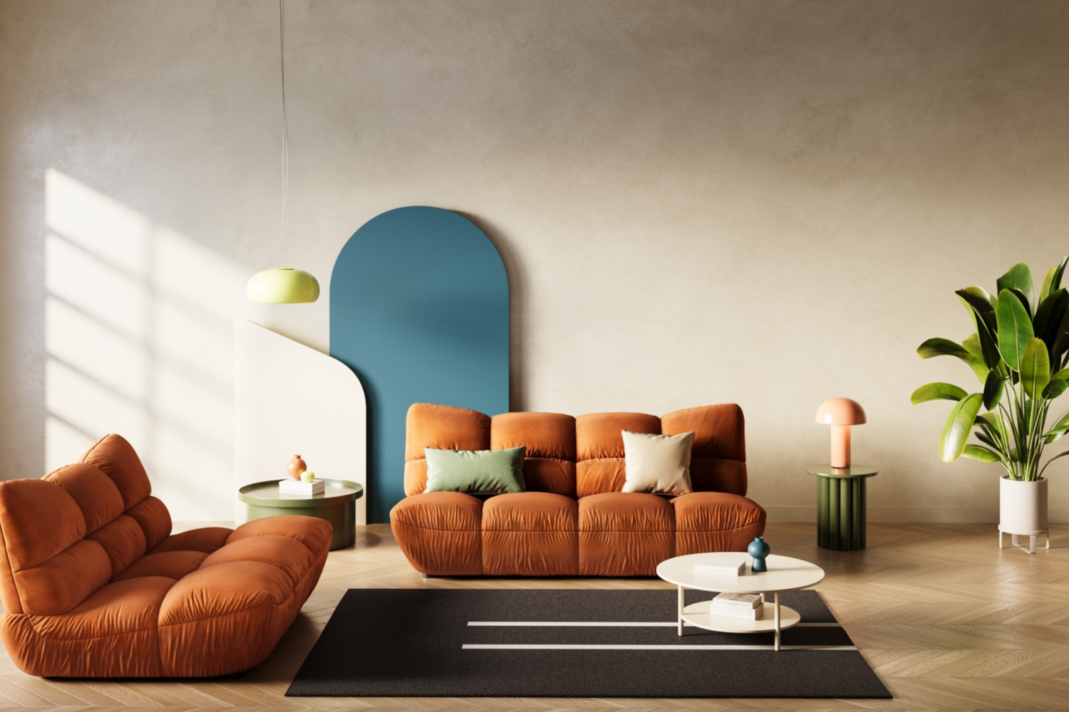 Modernes Wohnzimmer mit orangefarbenen Sofas, runden Tischen, Pflanzen und bunten, minimalistischen Dekorationsakzenten.