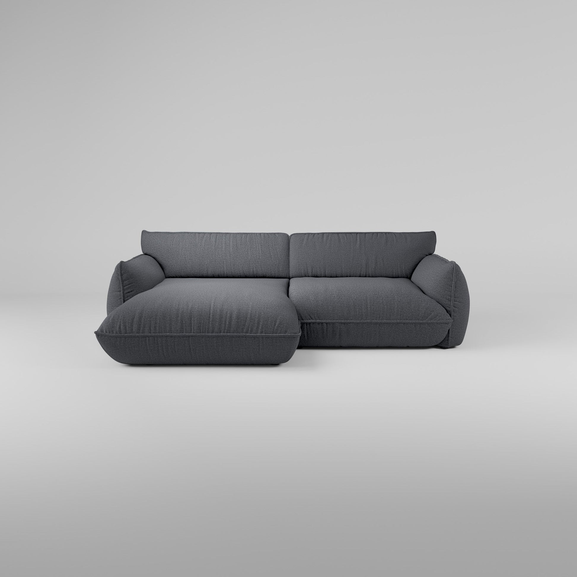 Morandi 3-Sitzer Ecksofa (Links), dunkelgrau, mit großzügiger Sitztiefe auf hellgrauem Hintergrund.